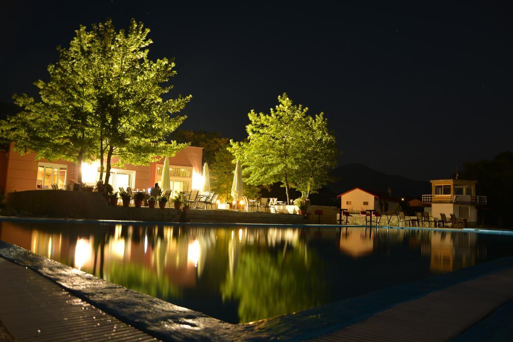 Aitheron Hotel Air Park Zervi Exteriér fotografie