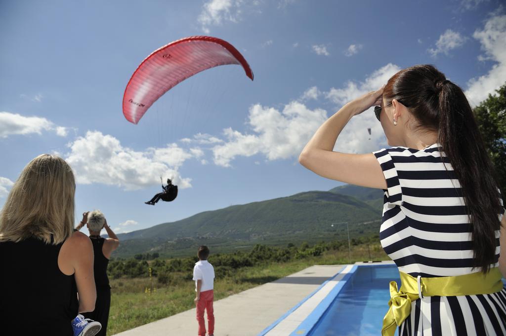 Aitheron Hotel Air Park Zervi Exteriér fotografie